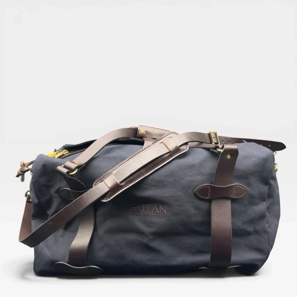 Filson Medium Rugged Twill Duffle Bag Navy Blue Leather Trim Travel Weekender